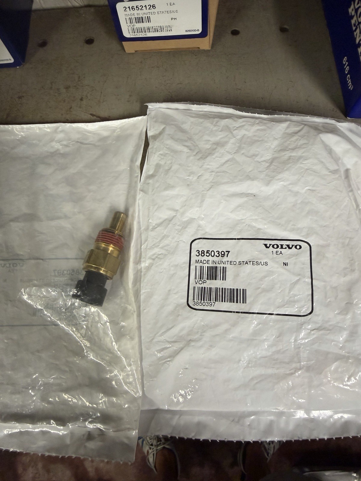 Volvo Penta 3850397 Coolant Temperature Sender OEM BRAND NEW
