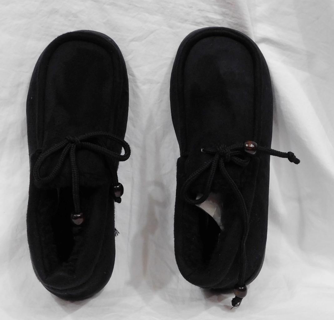 NWOT-Ms. Unbranded Sherpa Lined indoor/Outdoor Moccasin Slippers-Black/Black-XS
