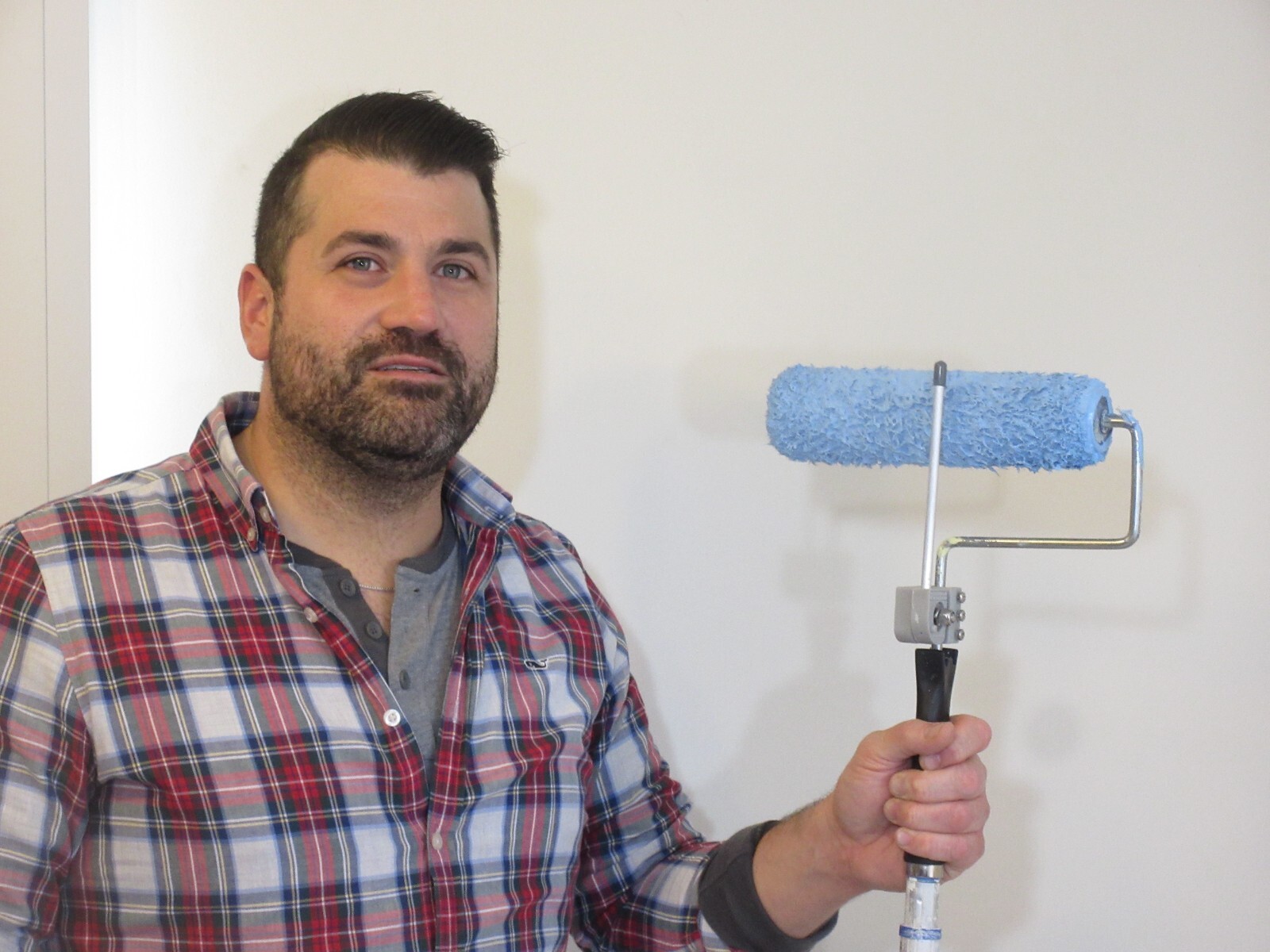 TopStop Roller Guide- paint roller tool KEEPS PAINT OFF OF CEILING! Watch video!