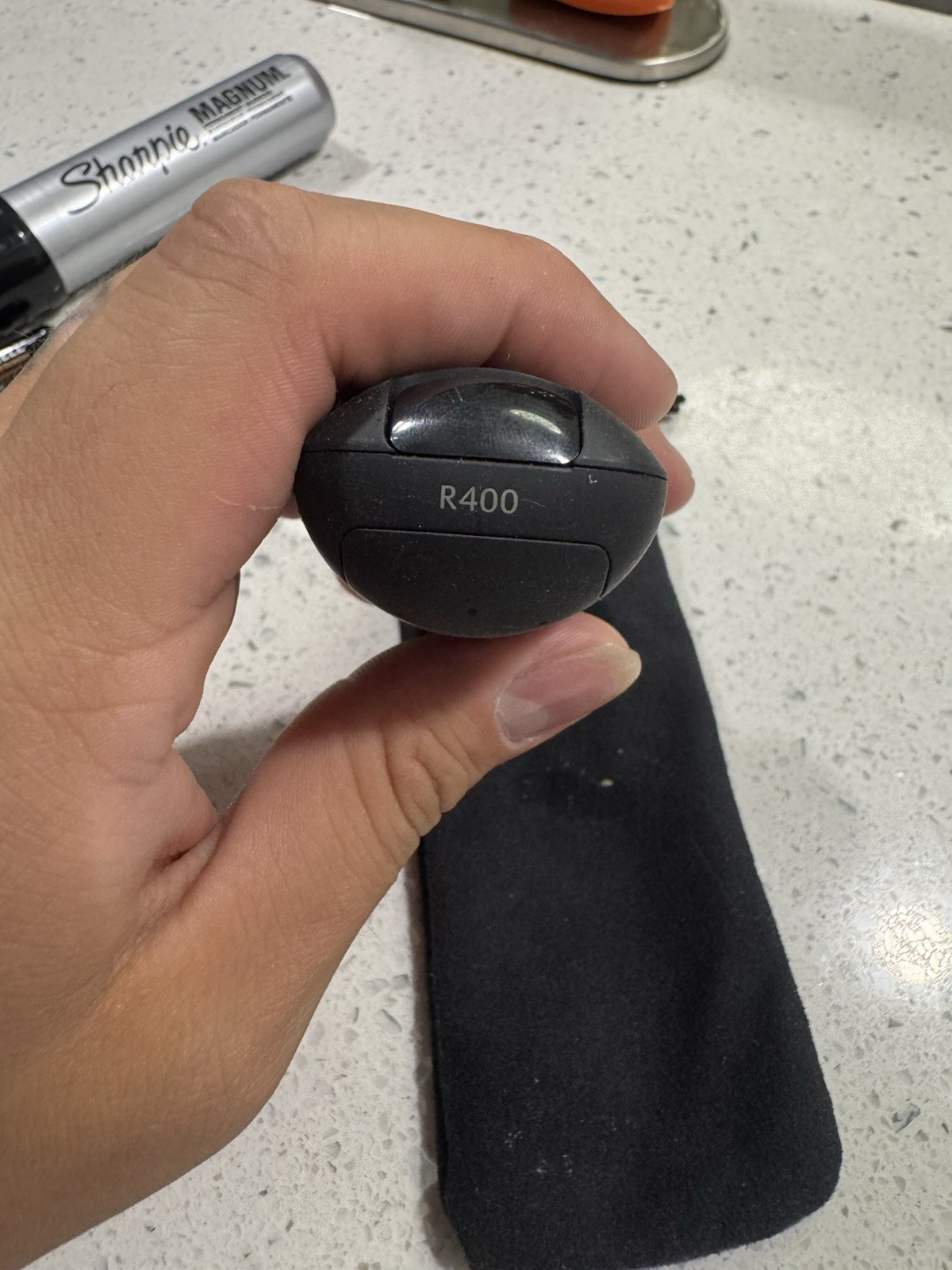 Logitech R400 Wireless Presenter Remote Pointer w/ USB Receiver, Black