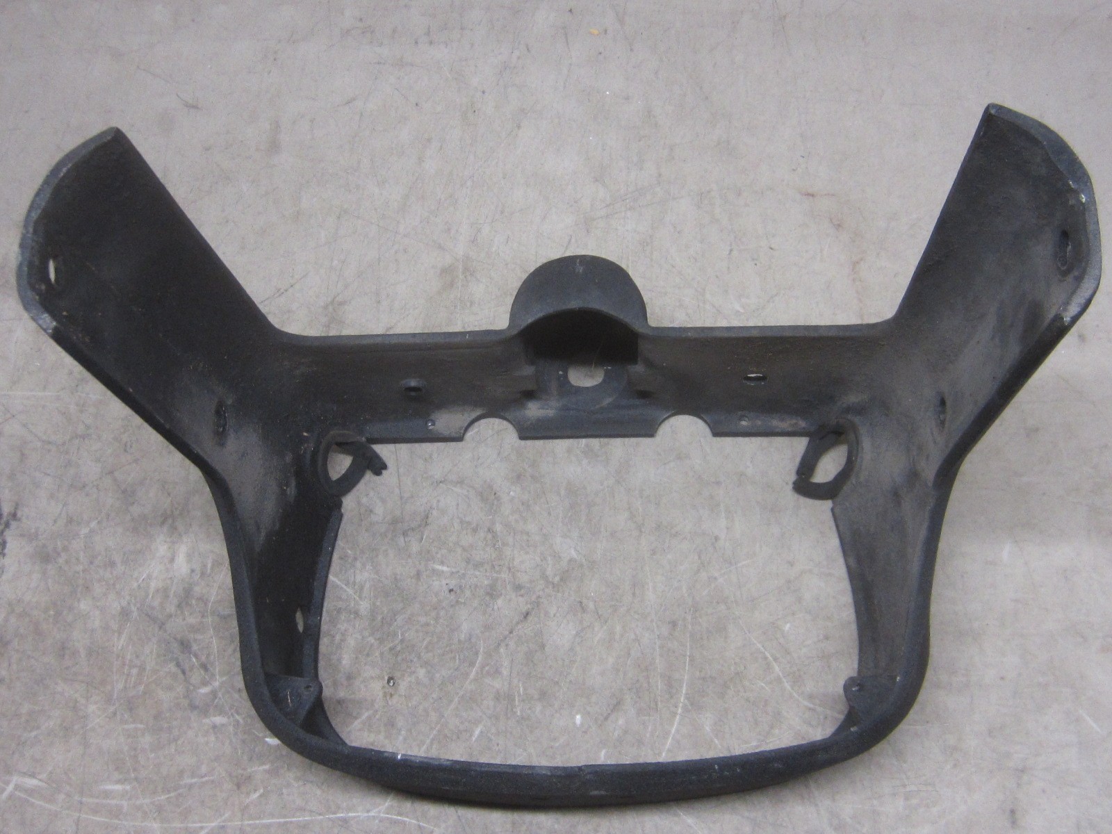 Harley '88 FLT dash panel support, 67795-85A, black, nice shape, #4462
