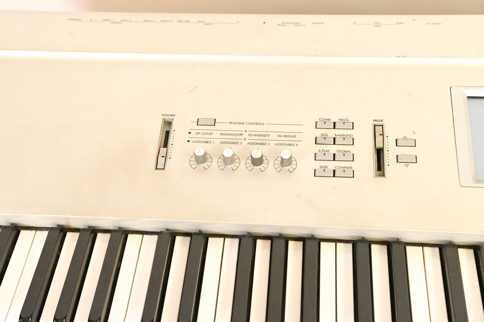 Korg Triton ProX 88-Key Digital Keyboard CG01Y4Y