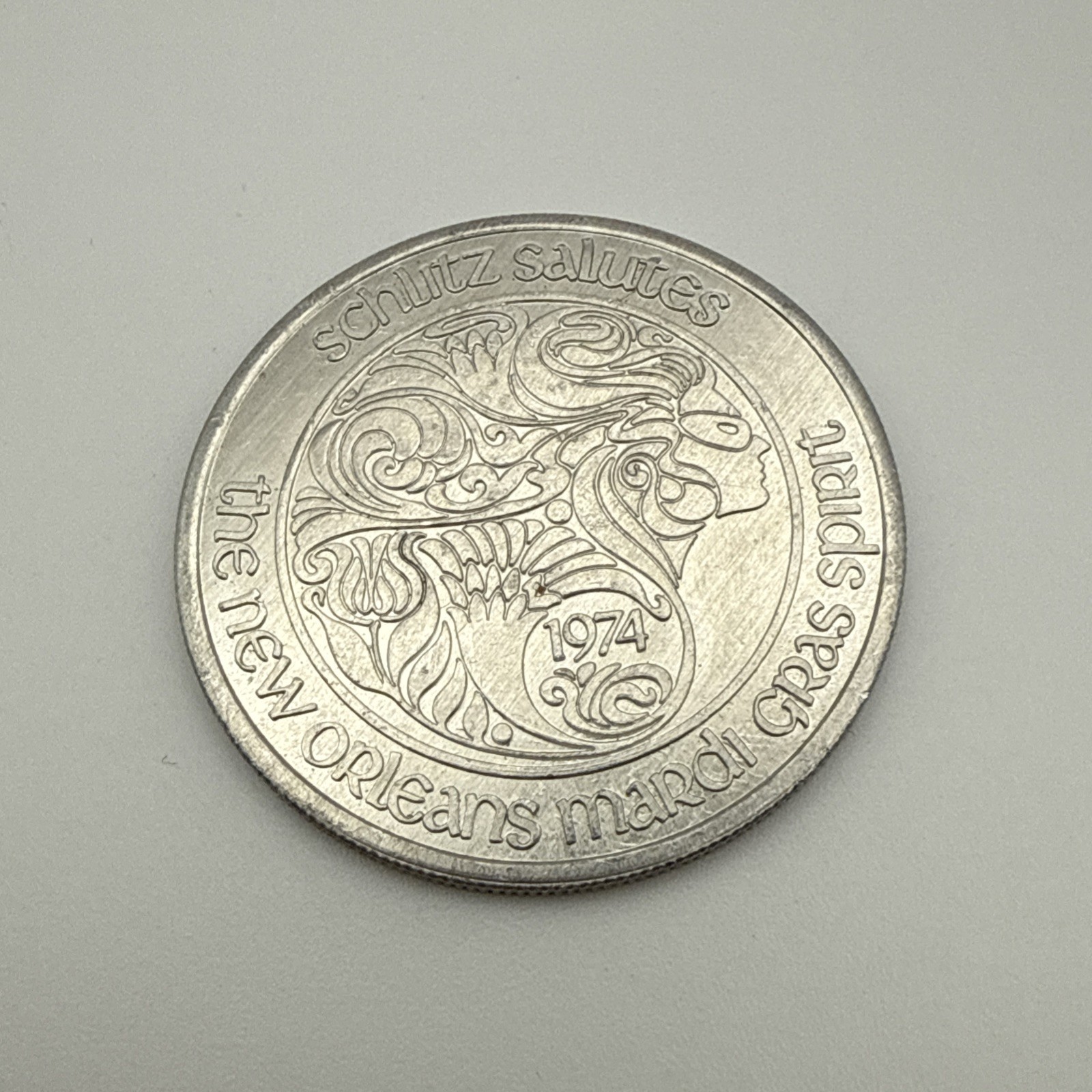 Mardi Gras Doubloon Schlitz Beer Salutes 1974 Aluminum Token Coin CC10