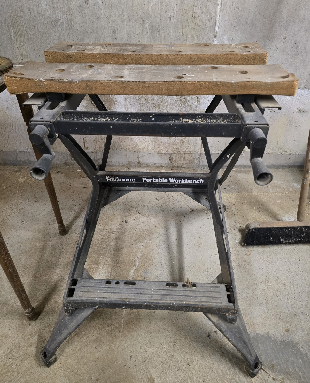 Master Mechanic Foldable Portable Workbench Metal Wood Black Brown