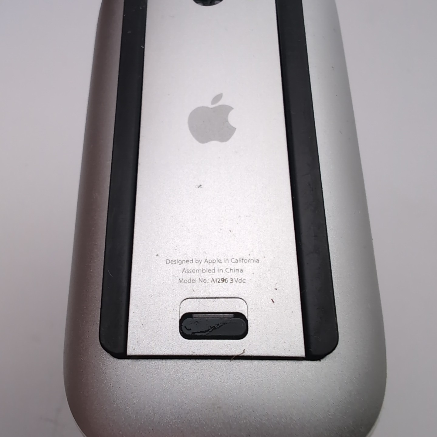 Apple A1296 Wireless Bluetooth Magic Laser Mouse White EX Used Shape