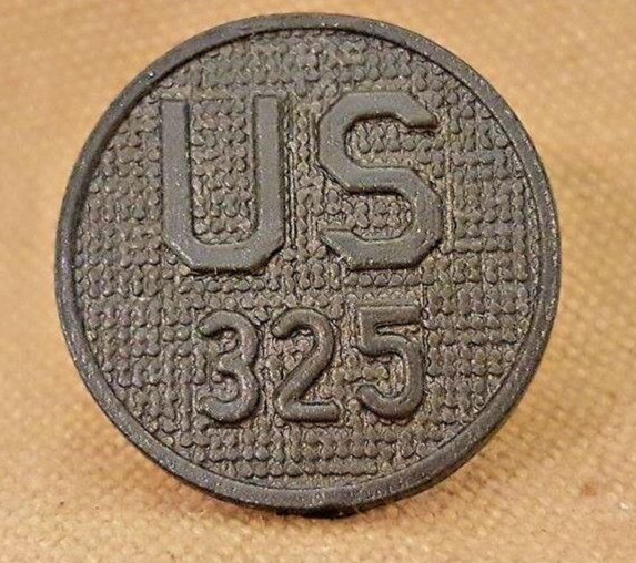 WWI US 325th Regiment Collar Disk, 82nd(All American) 84th(Rail Splitters) Div.