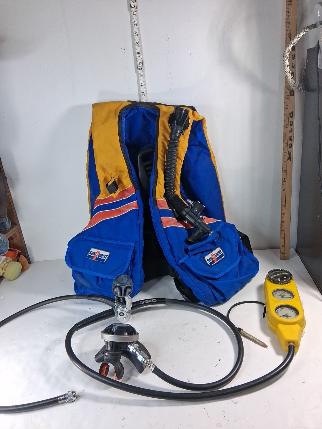Sea Quest Scuba Diving Adult Regular Size Vest **USED* TDGB