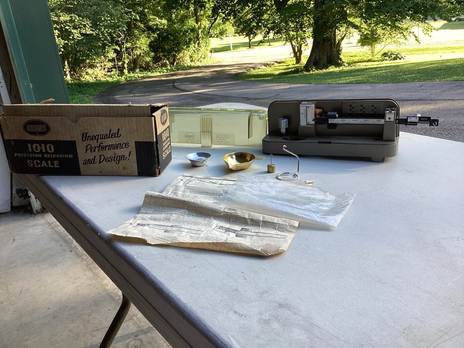 OHAUS 10:10 Precision Reloading Beam Scale in Original Box