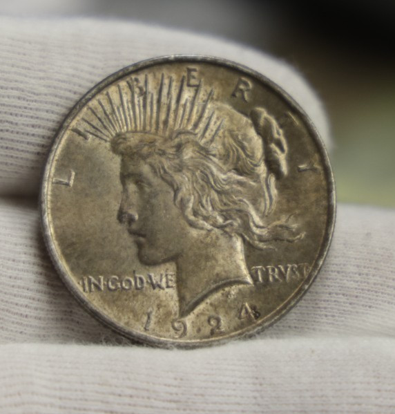 1924 US Peace Silver Dollar $1 Nice AU (Toned)
