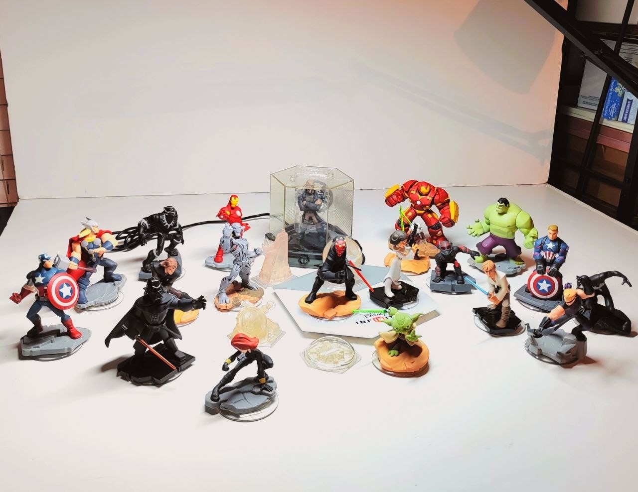 Disney Infinity Xbox One Lot 24 Figures Portal Nick Fury Power Discs Marvel