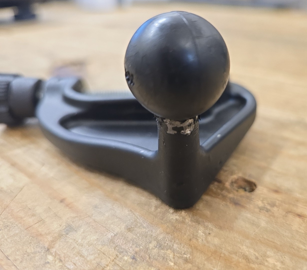Salty RAM Mounts Yoke Clamp Base w/ 1-inch Rubber Ball #GA25