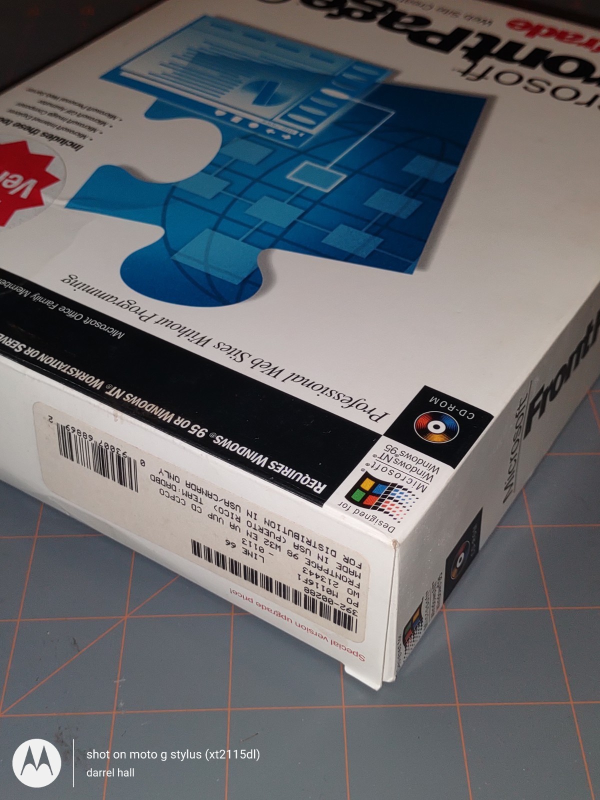 Vintage Microsoft Frontpage 98 Upgrade Software For Windows CD-ROM