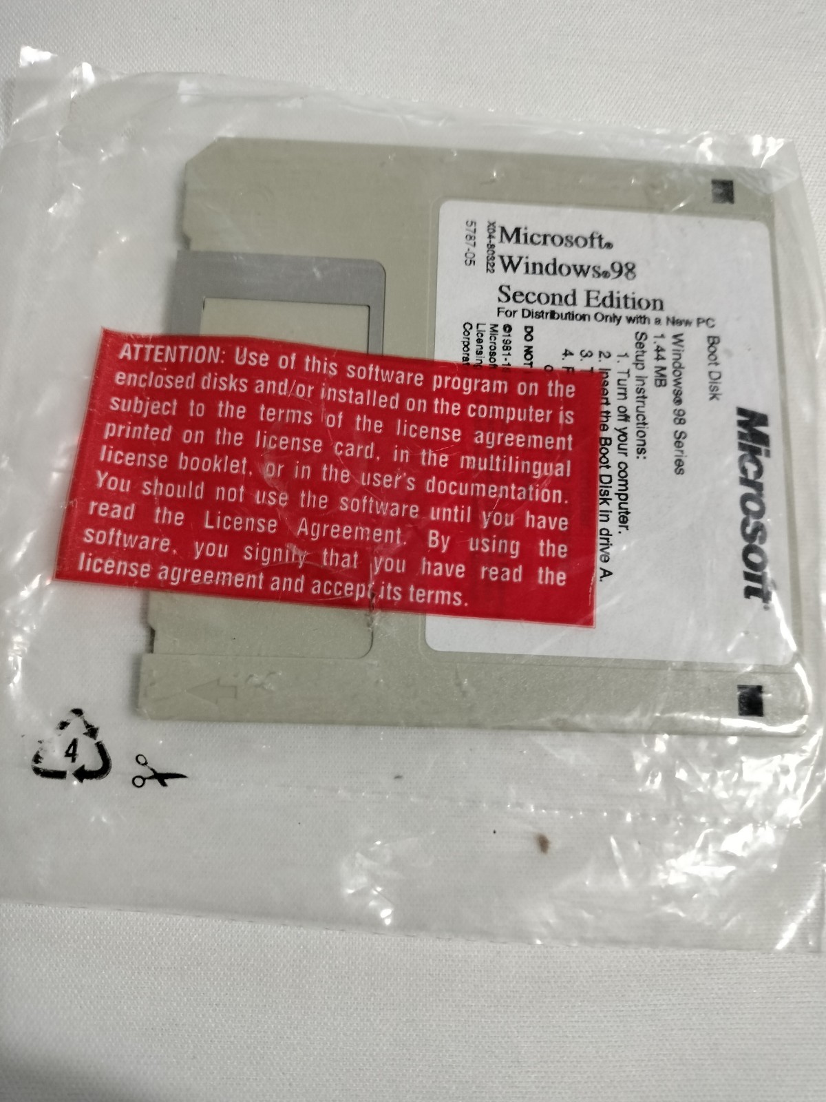 Original Microsoft Windows 98 Second Edition Floppy Boot Disk Unopened
