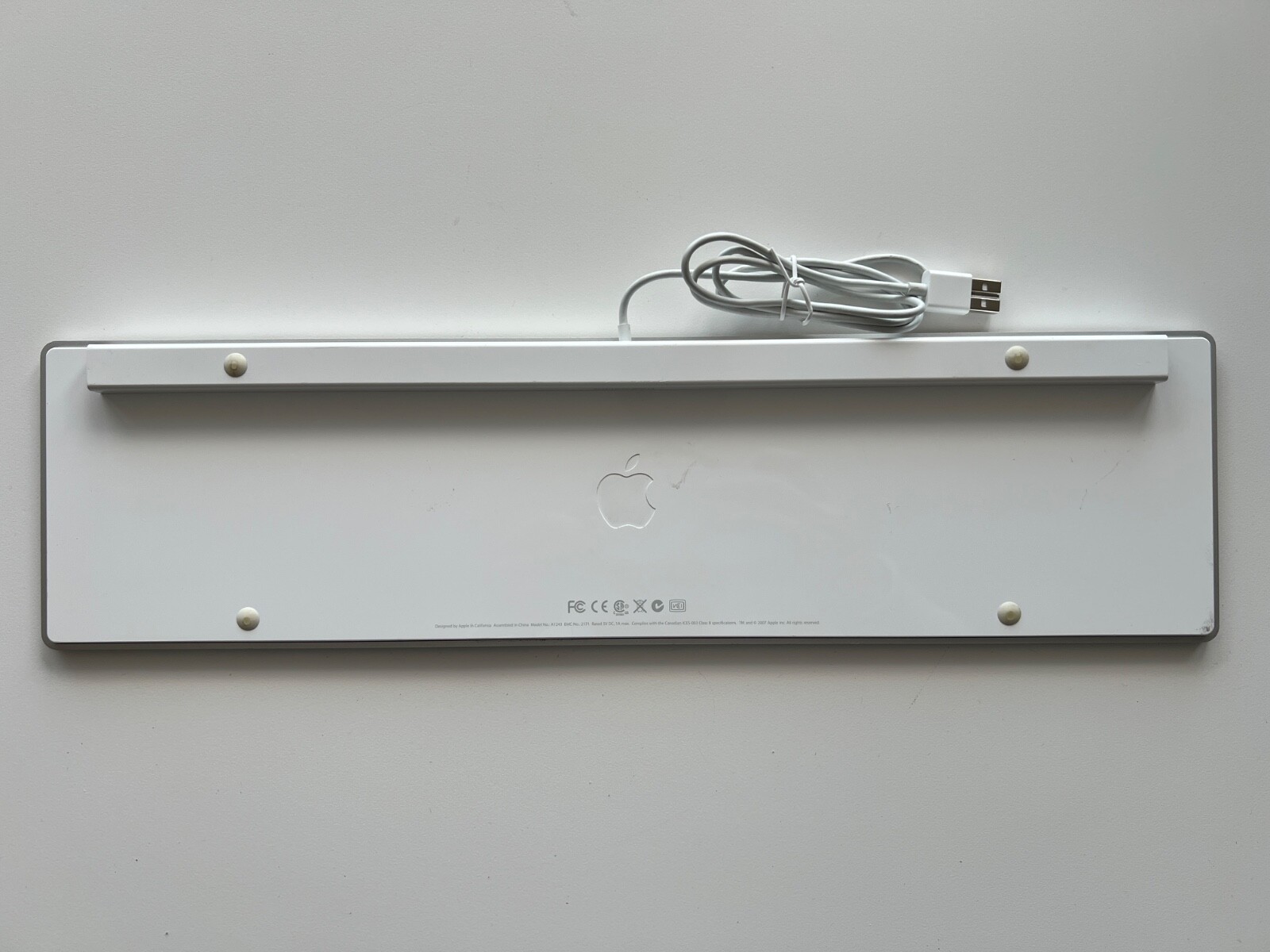 Apple Aluminum USB Wired Keyboard w/ Numeric Keypad A1243