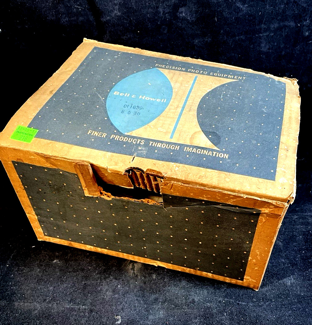 VINTAGE BELL & HOWELL PHOTO FLOOD LIGHT ATT ACHMENT,  MOVIE & FILM, WORKING