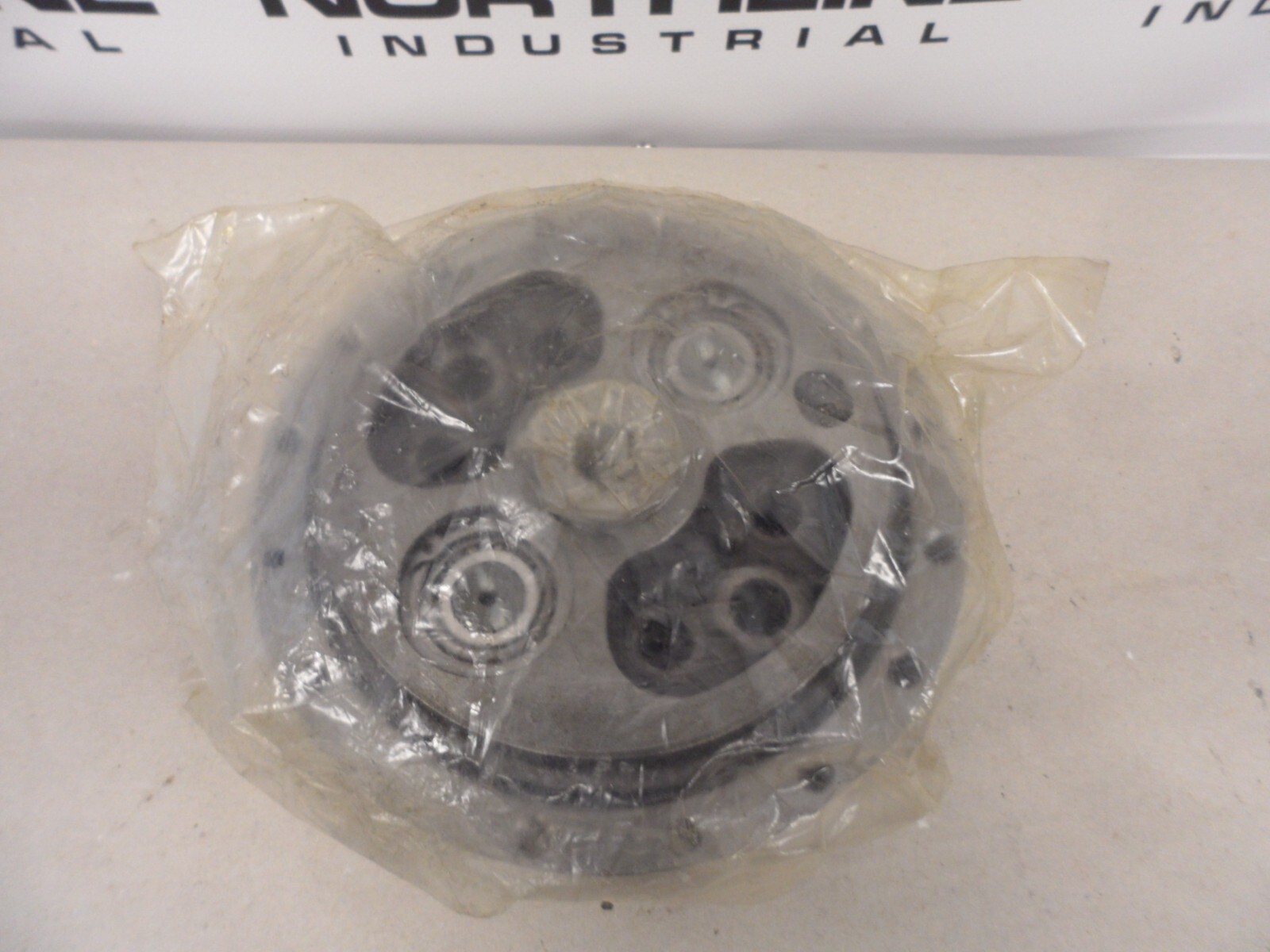 New Yaskawa HW8380795-A  K6 Speed Reducer S-Axis