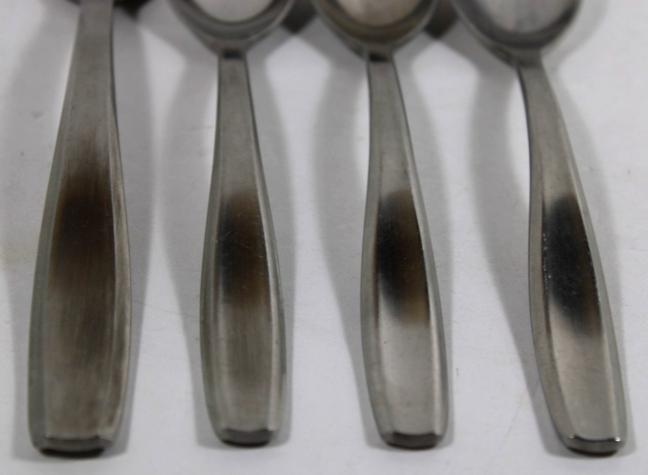 4 Pce. Gourmet Settings Jazz Stainless Flatware - 3 Teaspoons, 1 Dinner Fork
