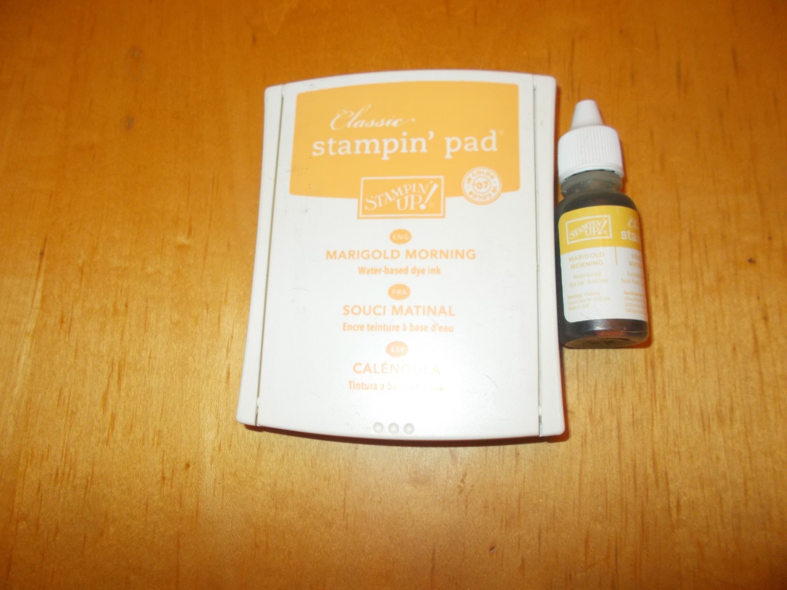 Stampin'Up! old style(felt covered) MARIGOLD MORNING stamp pad and ink refill