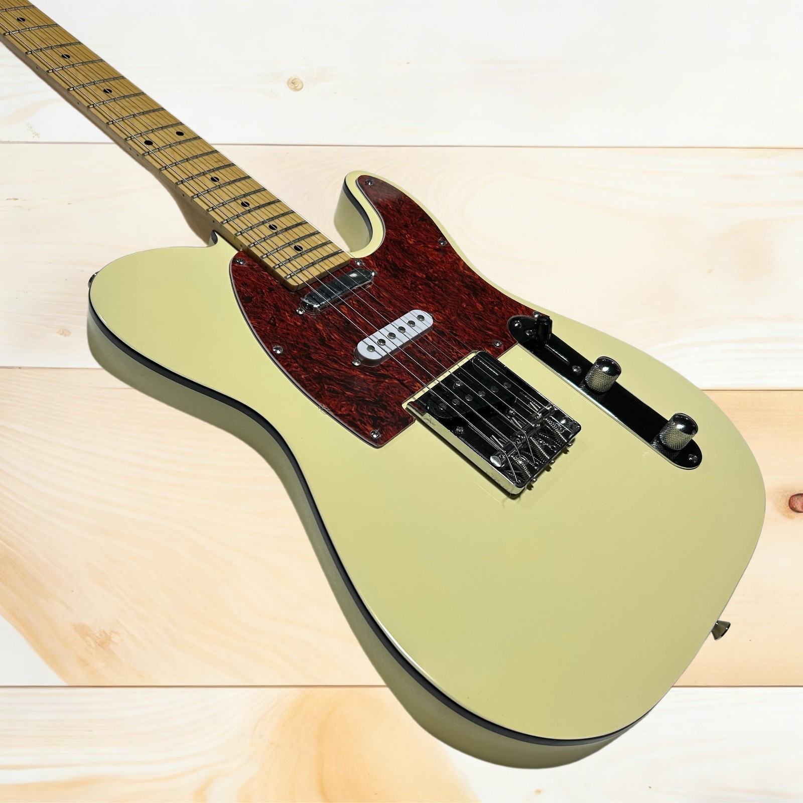 Tele Electric Guitar Cream Yellow Color Single Binding Maple Fretboard