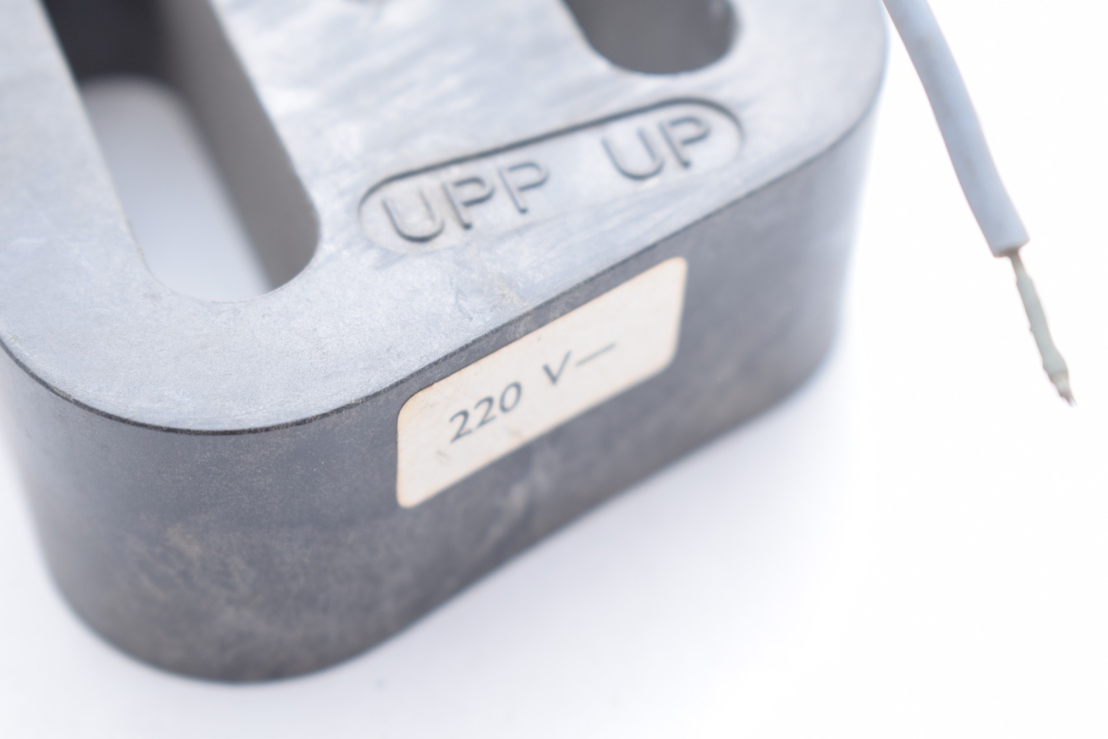 ABB EG80L 220V Coil