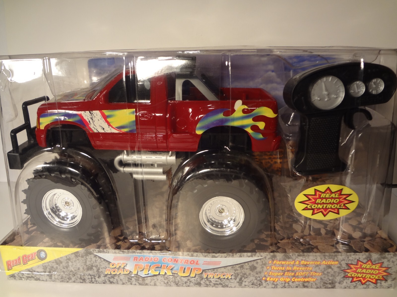 Road Gear 4 Wheel Drive Off Roader Remote Control Truck NOS