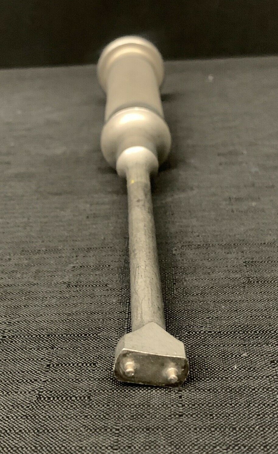 SOUS 9370-01-106 TWO-PRONG WEIGHTED ROUND HANDLE DRIVER