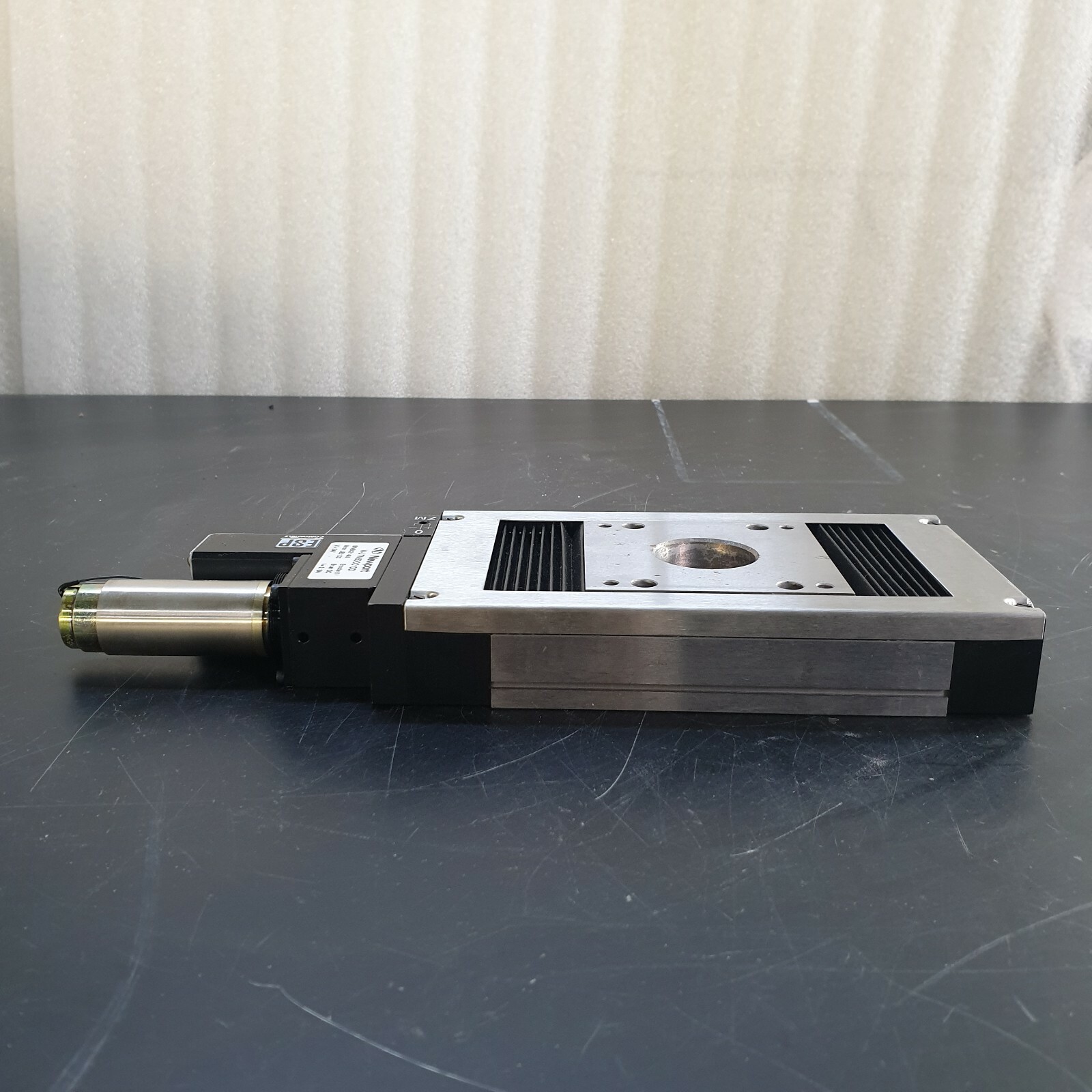 Newport M-UTM50CC1DD,vertical stage UTM50MVTP
