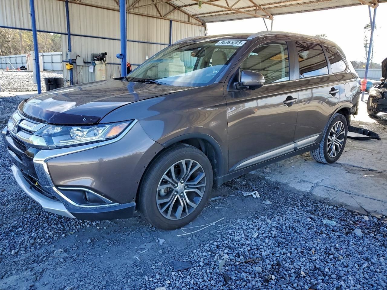 OUTLANDER 2017 Glove Box 4949592