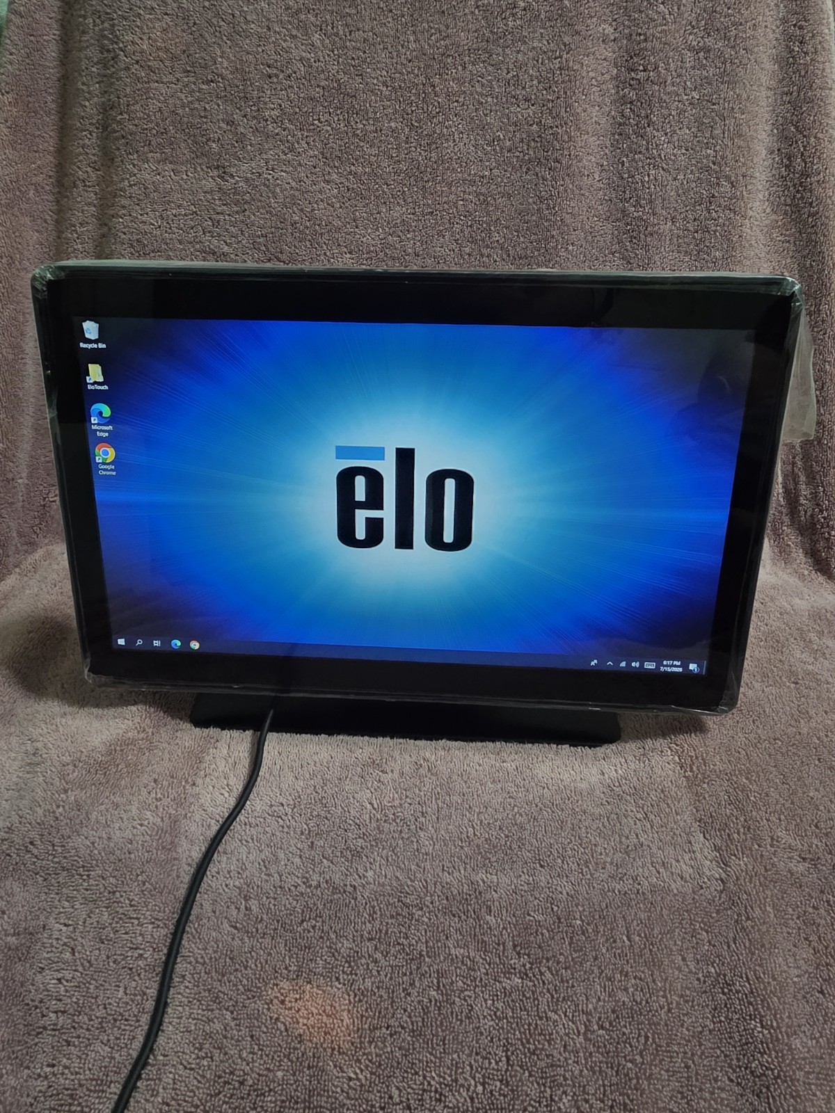 Elo ESY15I5 EloPOS 15" Windows 10 IoT All-in-One Touchscreen POS Terminal