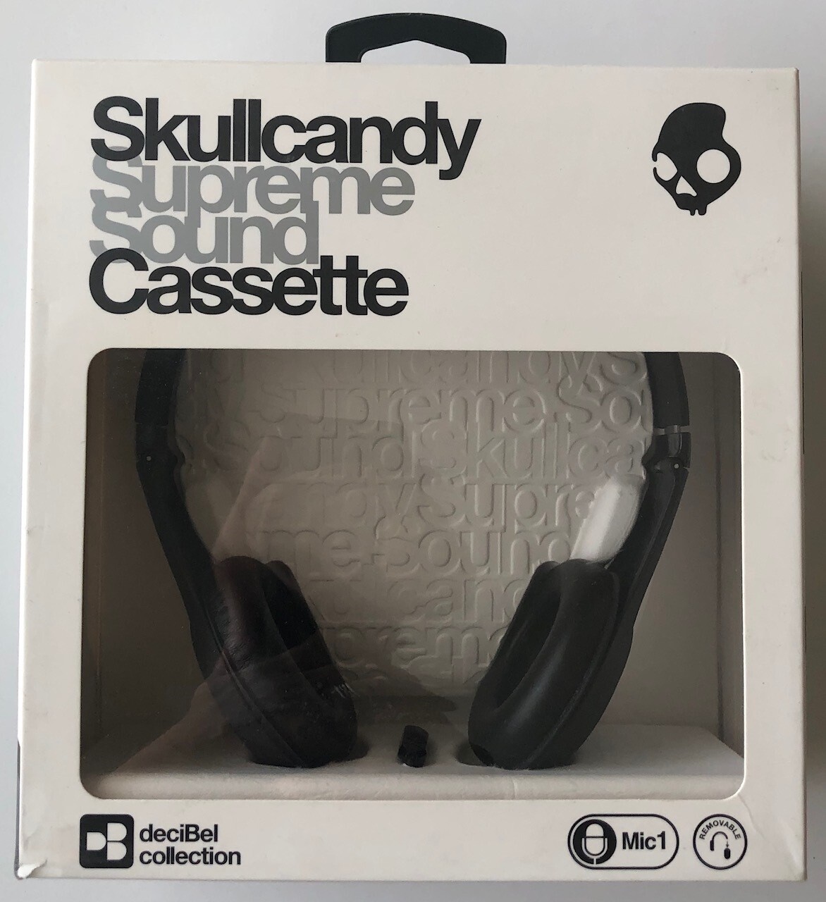 Skullcandy Cassette Headphones with Mic in Black