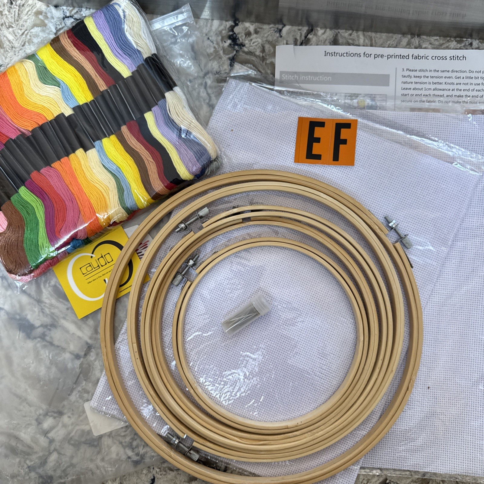 Embroidering Kits. 5 Hoops 50 Different Color Thread Accessories. Beginners EF