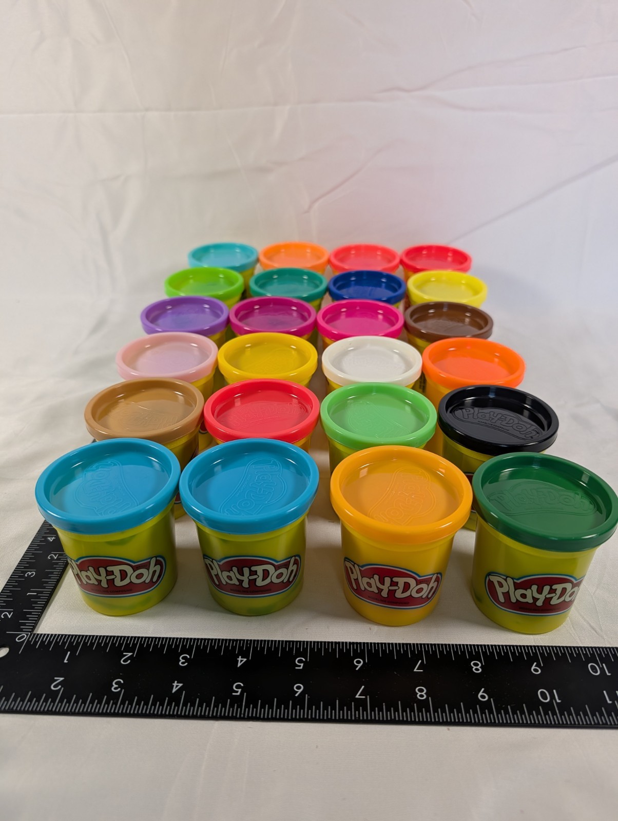 Play-Doh Modeling Compound 24-Pack Case of Colors Non-Toxic 3oz Cans NEW 20383