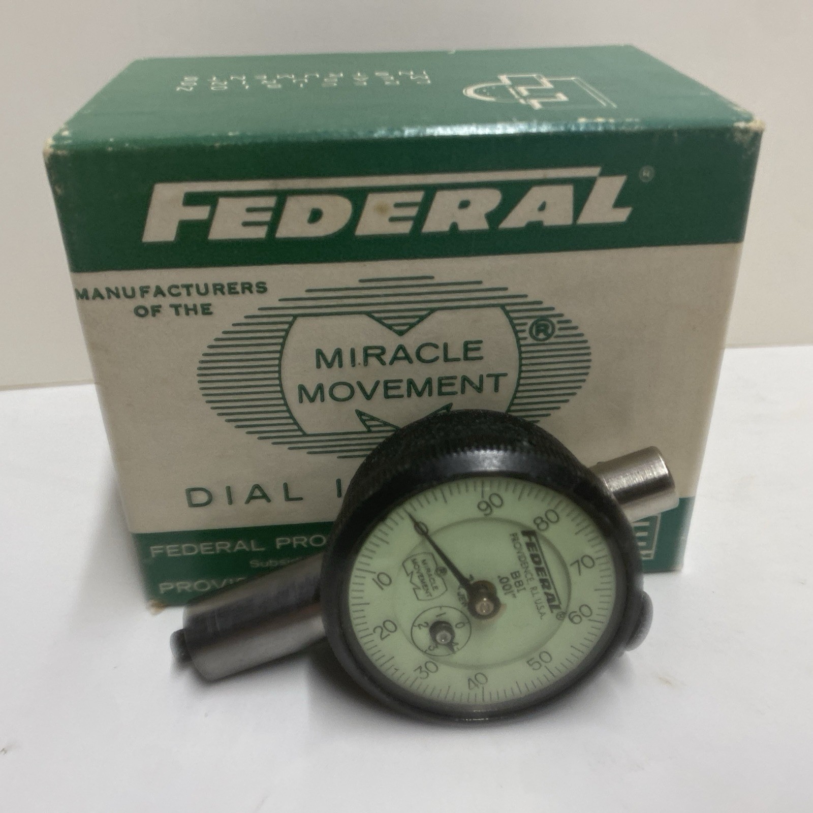 Federal Machinist Dial Indicator Model B8I  .001" Res 0-50-0 Dial 3/8" Stem G699