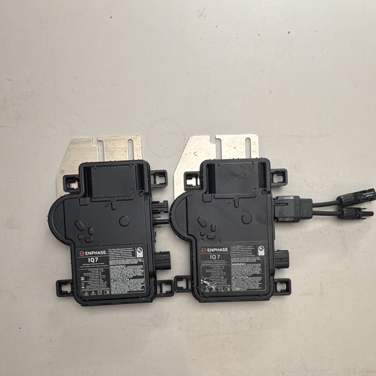 Enphase IQ7 Microinverter Lot of 2 Grid-Tie Solar 240V 295W IQ7-60-M-US