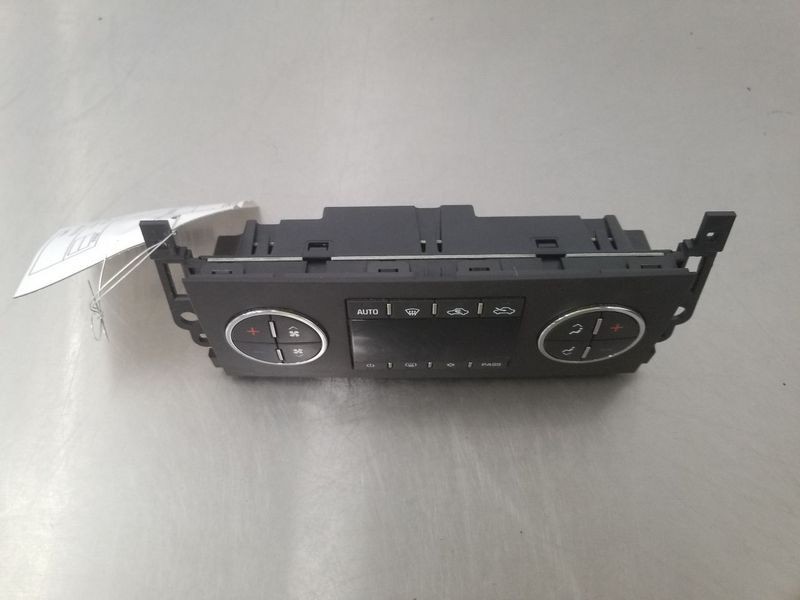 2007-2011 Chevrolet Avalanche Automatic A/C Heater Climate Control Assembly OEM