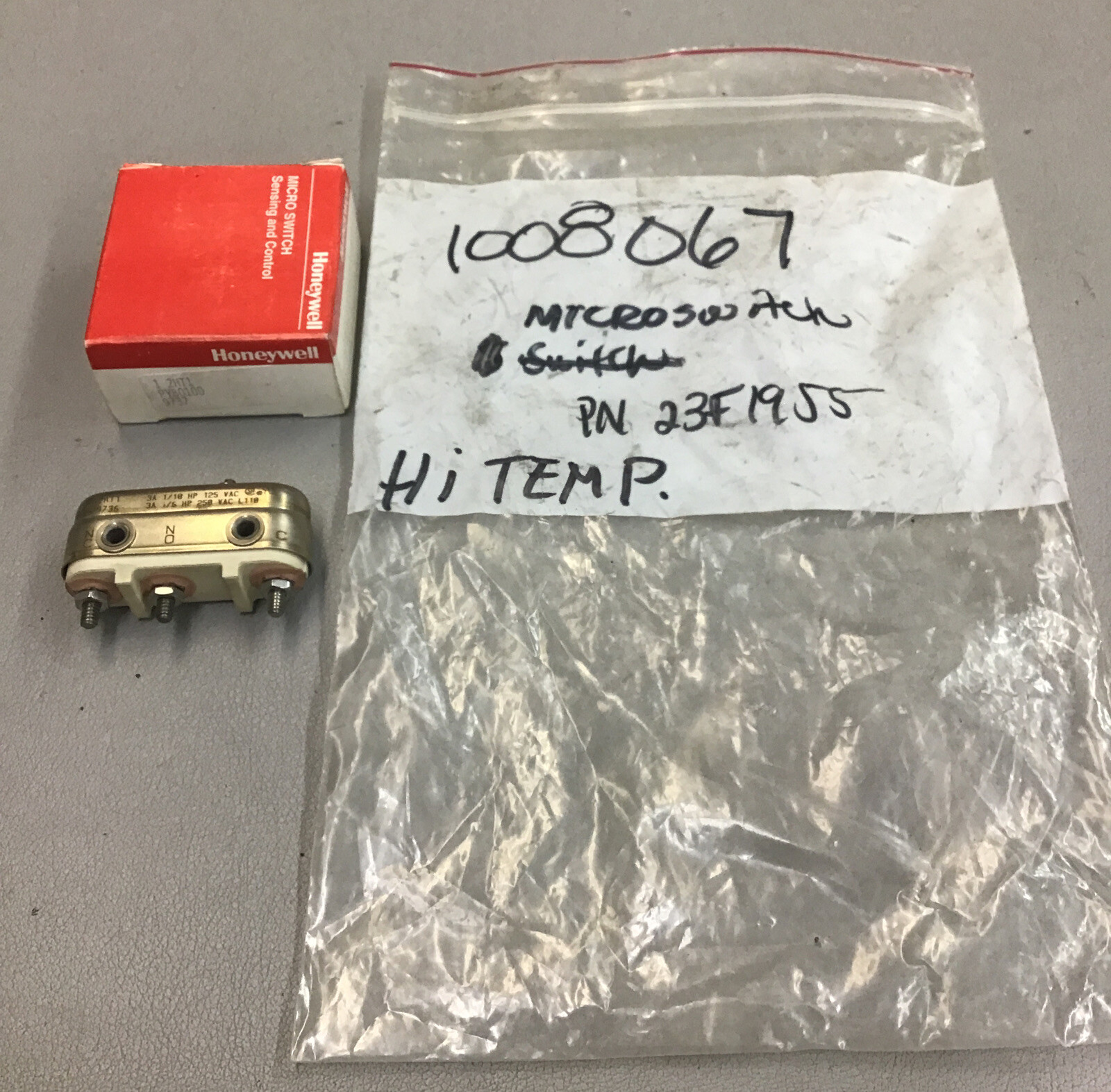 PYB0100 HONEYWELL MICROSWITCH (b375)