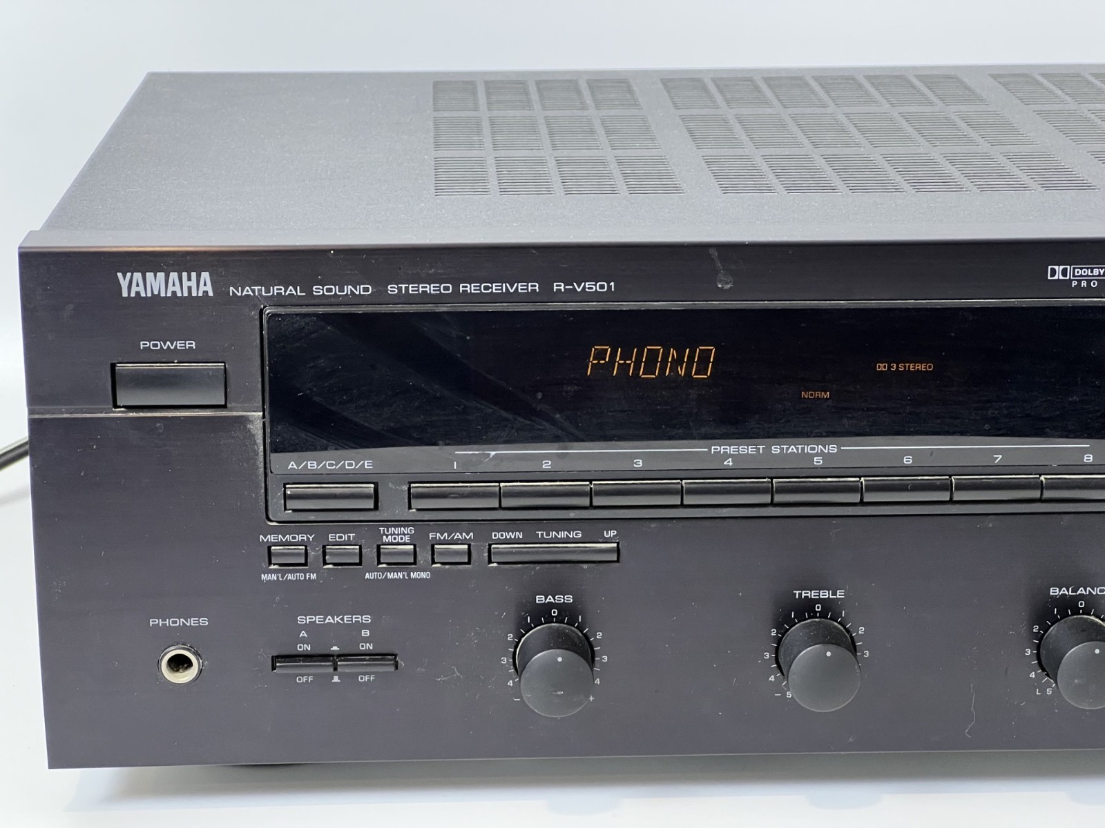 Yamaha R-V501 Natural Sound Amplifier / Stereo Receiver Dolby Pro Logic - Tested