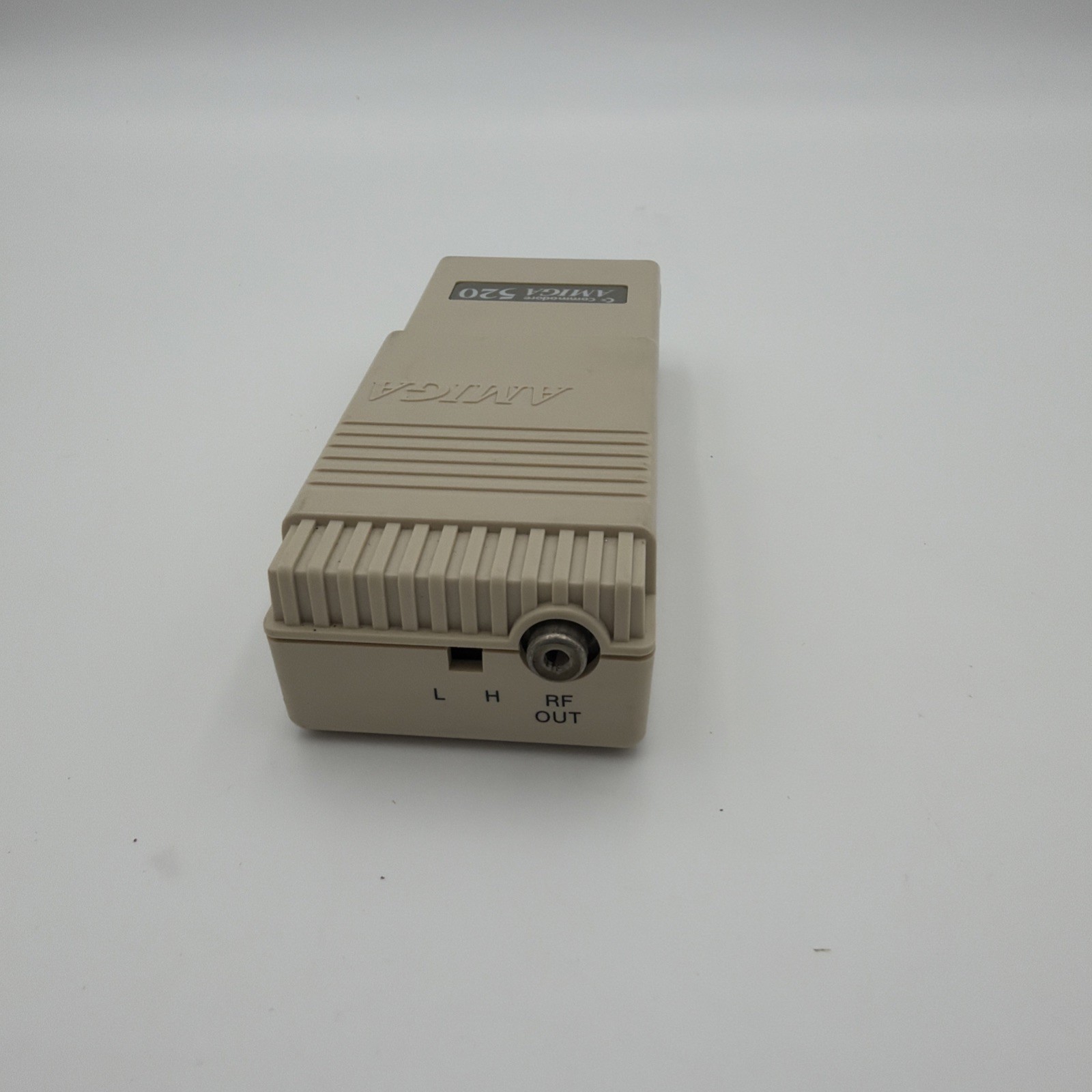 Commodore Amiga A520 RF Modulator Adapter TV Converter Tested Working