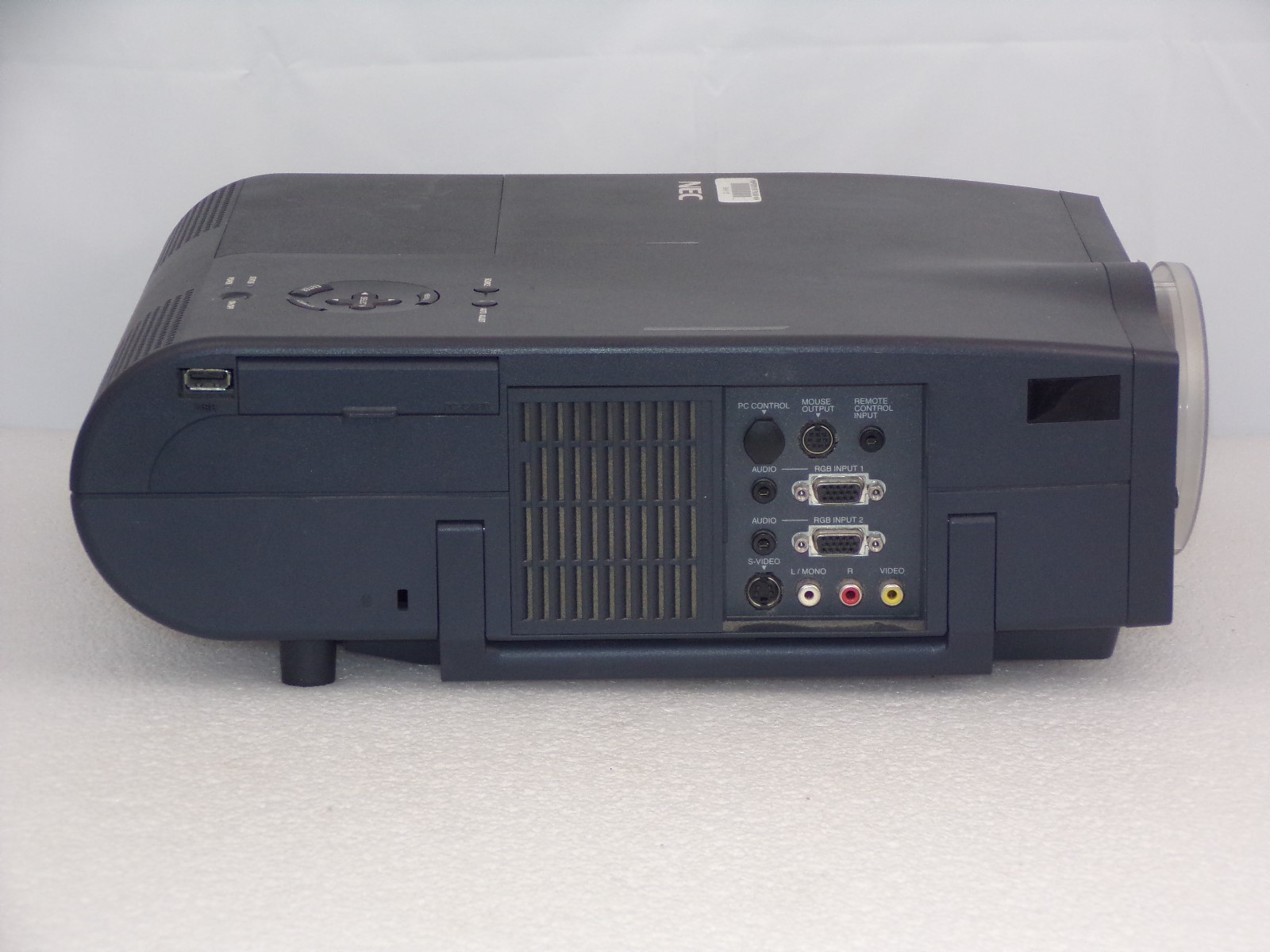 NEC MultiSync MT840 Projector SVGA Conference Room Projector Used