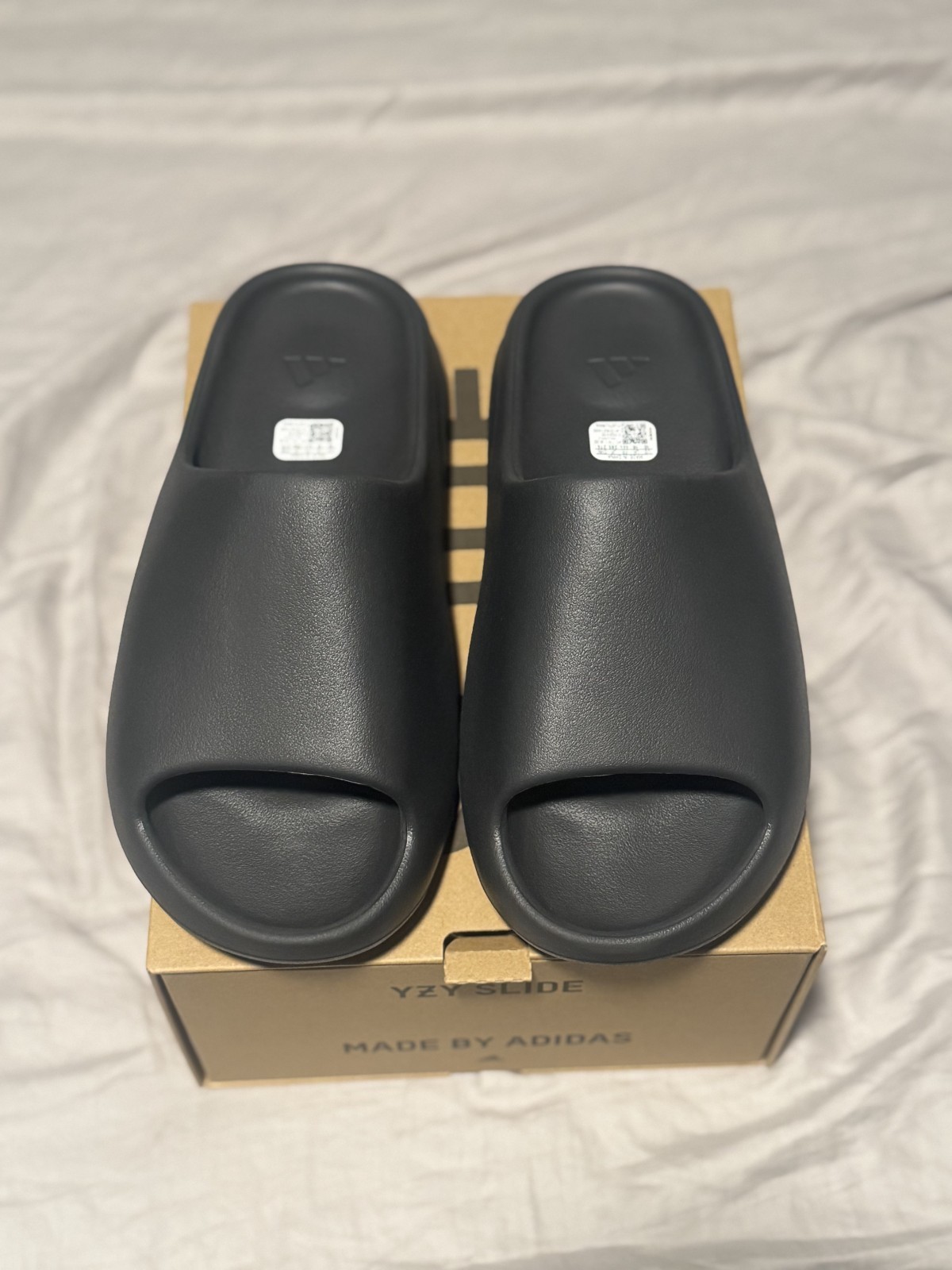 Yeezy Slide Onyx (HQ6448) | New | Sizes 9-12 | FAST SHIP | EBAY AUTHENTICITY