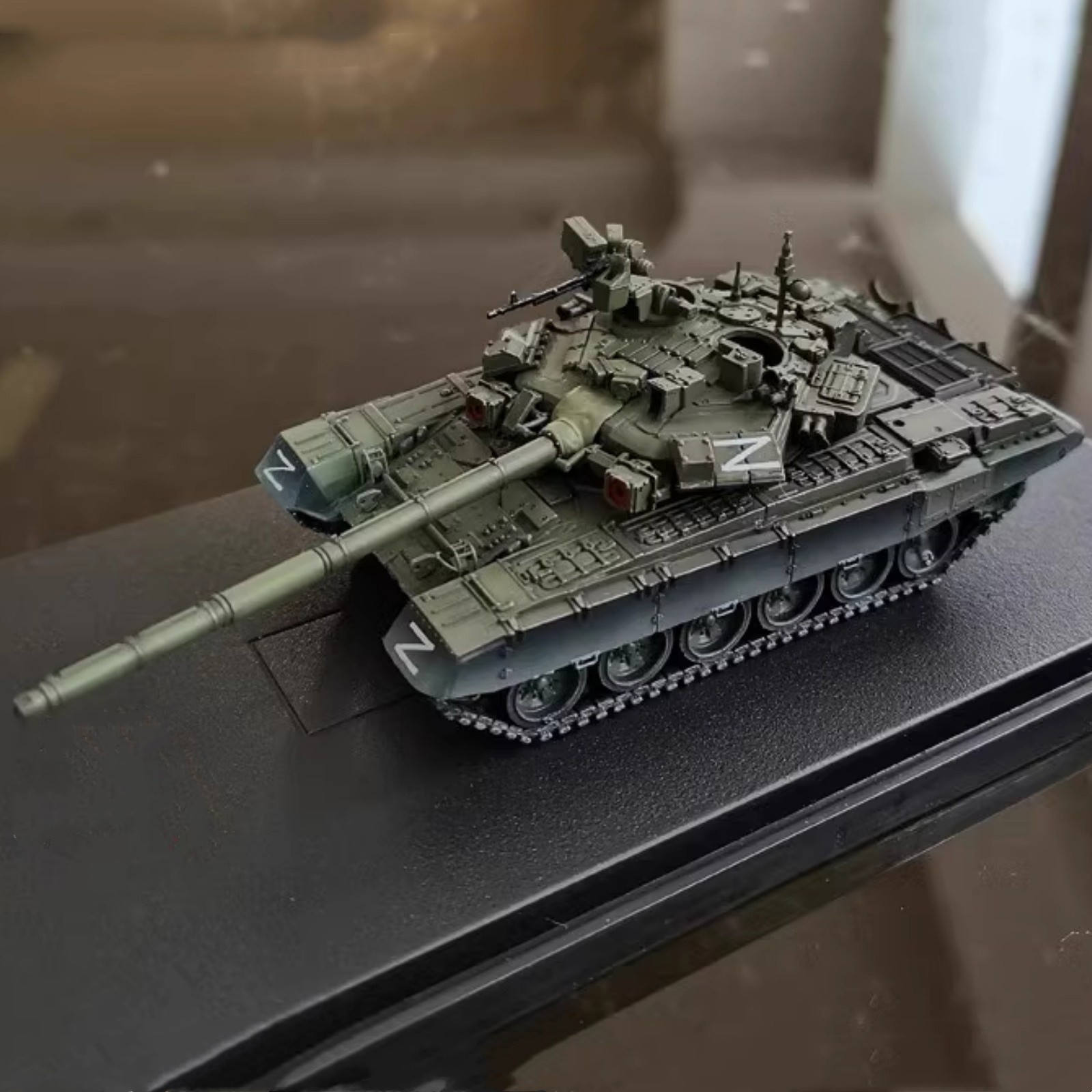 5.1in Russian Special Military Operations T-90A Main Battle Tank Model Assembly