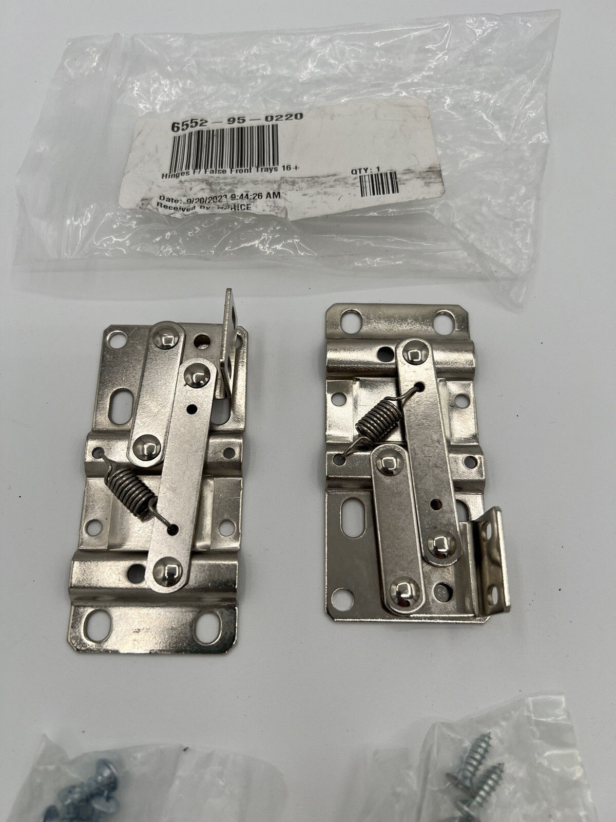 Rev-A-Shelf TIP OUT HINGE HEAVY SPRING 6552-95-0220-4