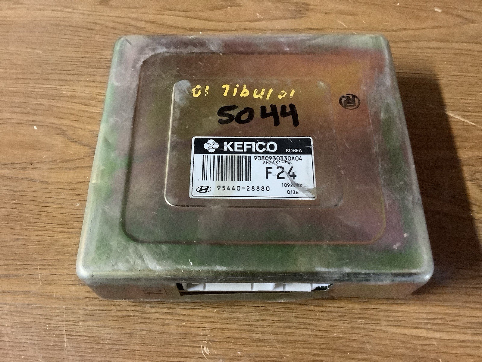Hyundai Tiburon 95440-28880 Transmission Control Module ((5044))