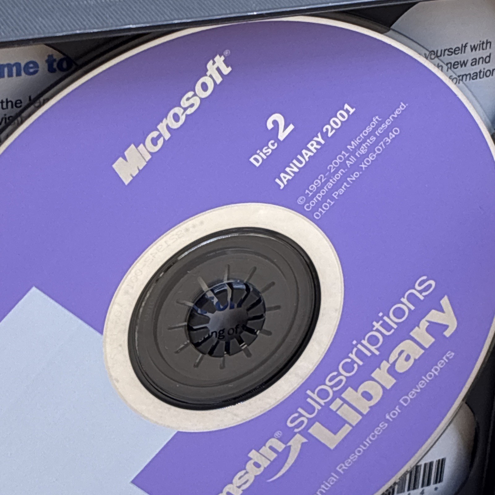 Microsoft MSDN Subscriptions Library January 2001, (3) Discs, Mint
