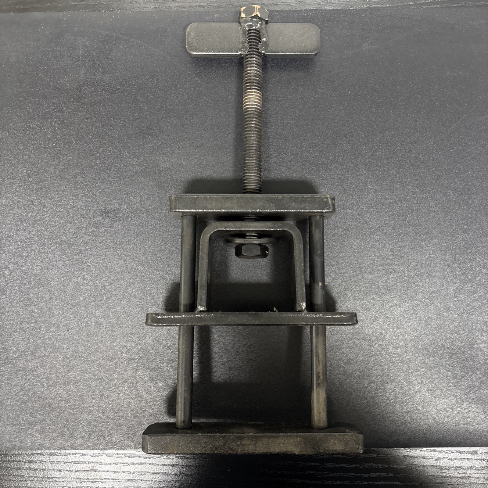 Universal Brake Piston Press