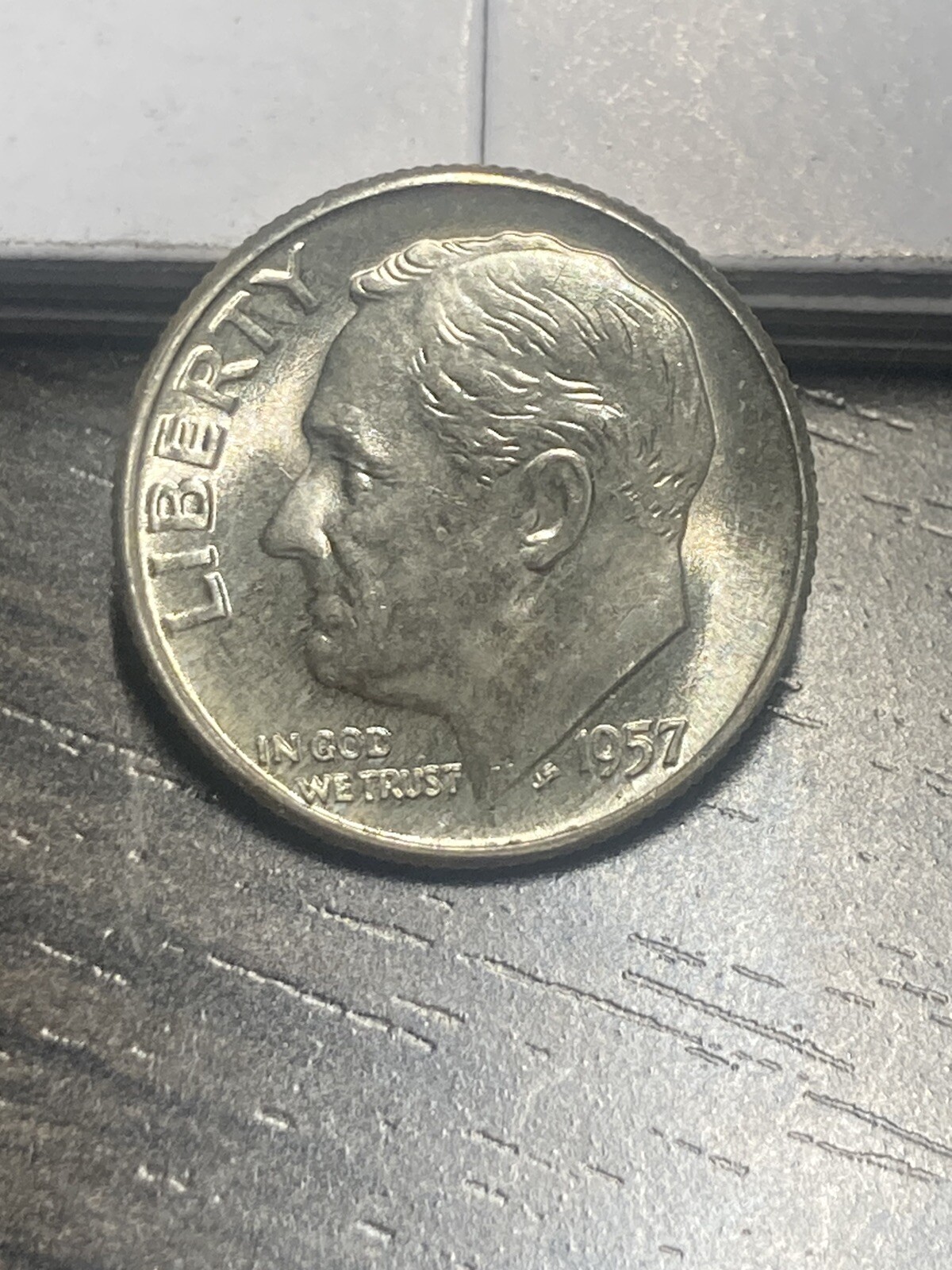 1957 P Roosevelt Dime - BU - As Shown! (#1102)