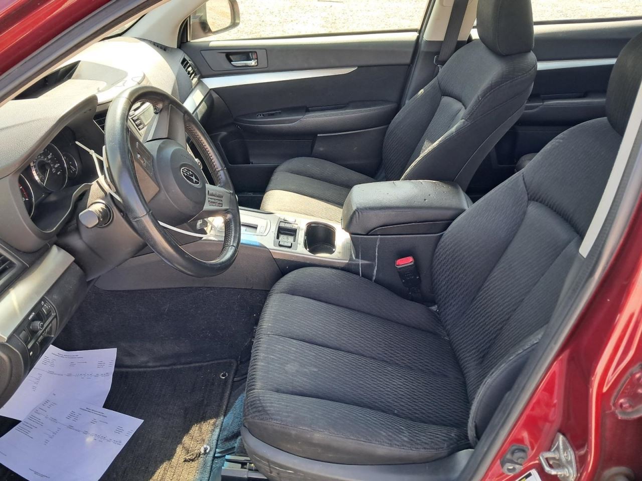 LEGACY 2010 Glove Box 4782571