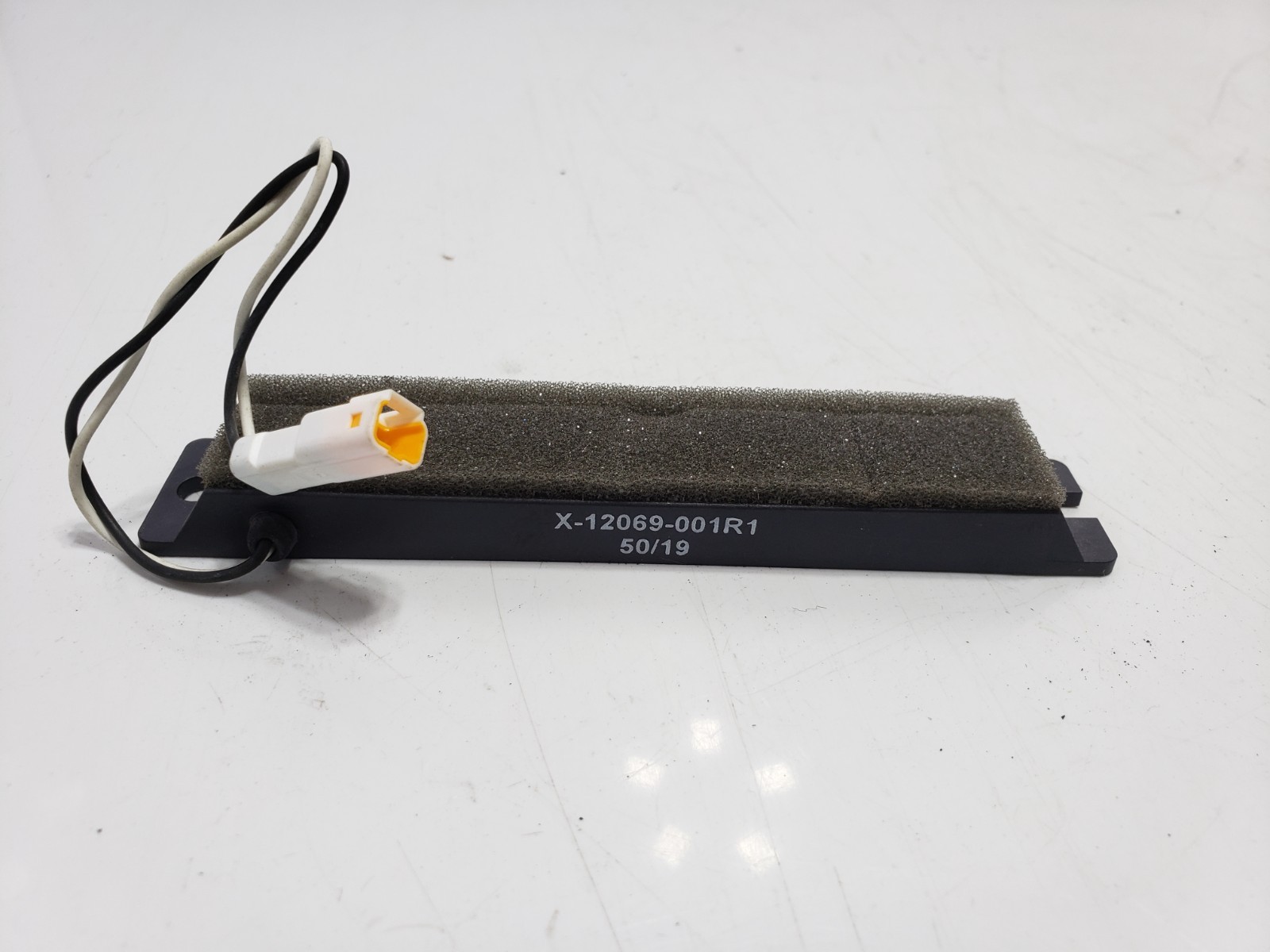 ✅ 2012-2021 OEM Tesla Model S Front Right Passenger Keyless Entry Antenna Module