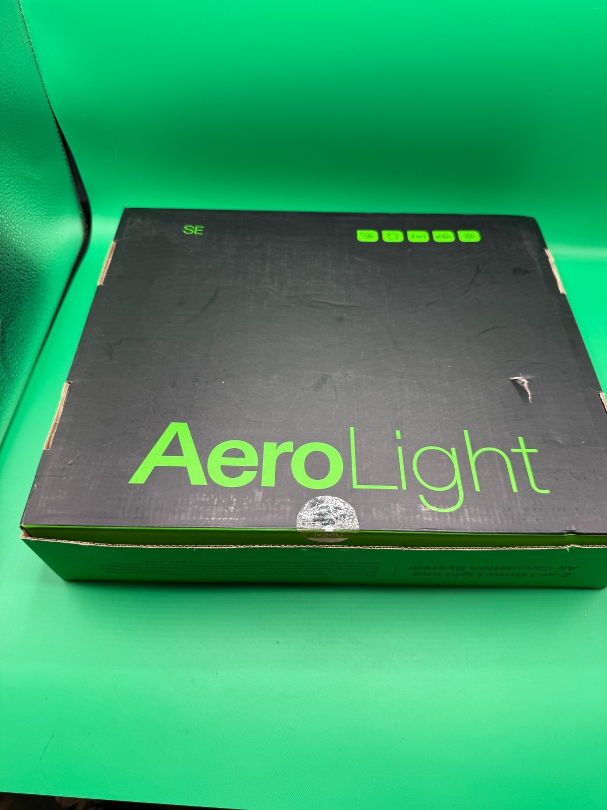 VIVOSUN AeroLight A100SE 100W LED Grow Light w/ Fan - App Compatible