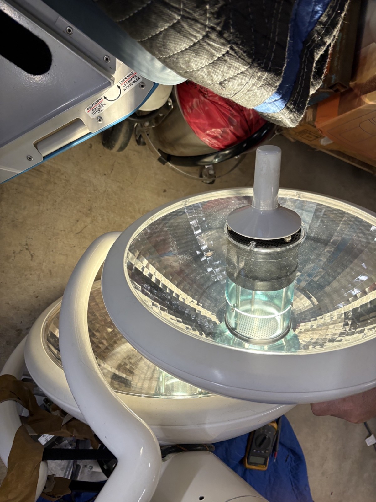 NUVO VISITOR HALOGEN DUAL CEILING MOUNT SURGICAL LIGHTS